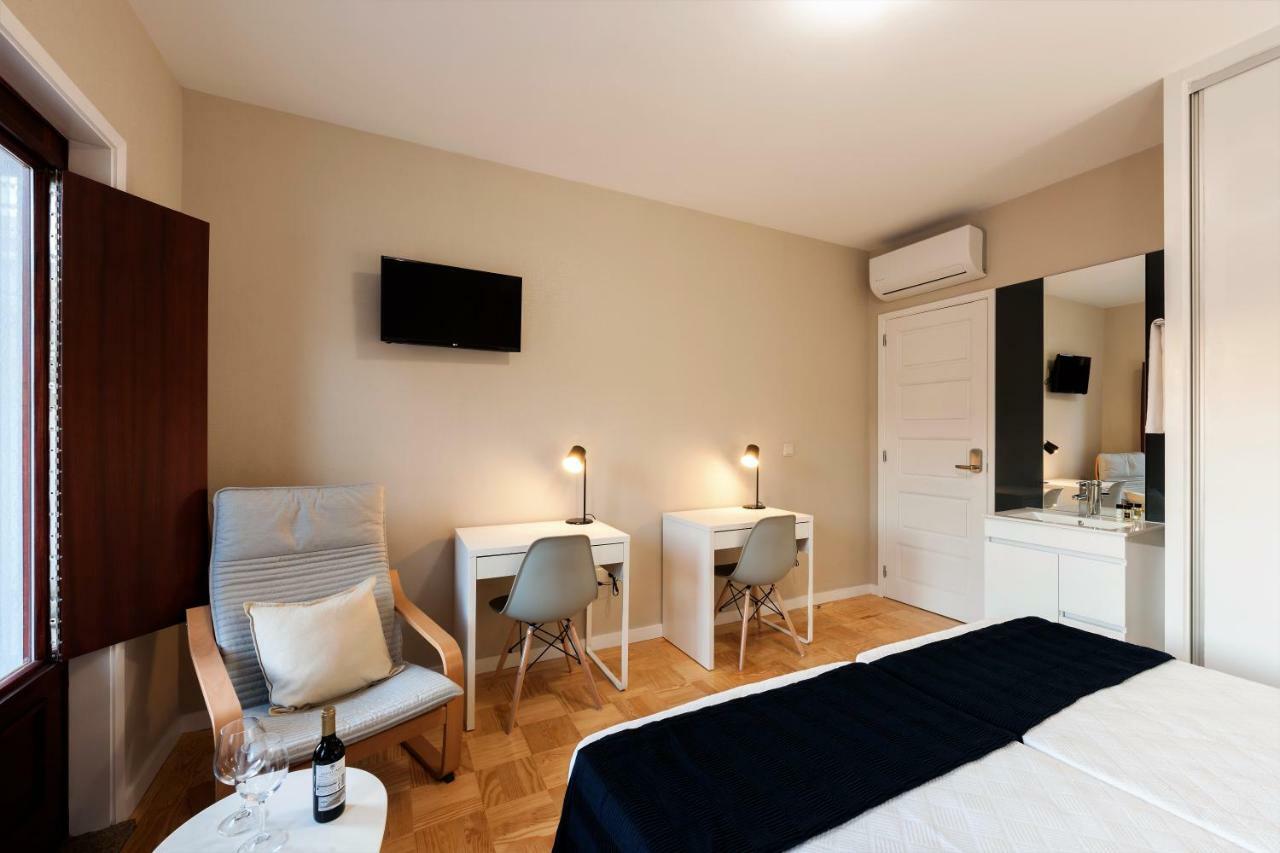 Ateneu Guesthouse Порту Экстерьер фото
