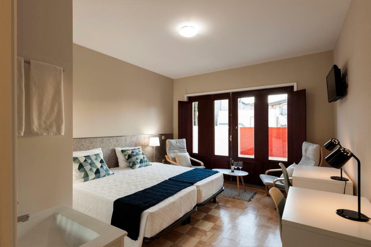 Ateneu Guesthouse Порту Экстерьер фото