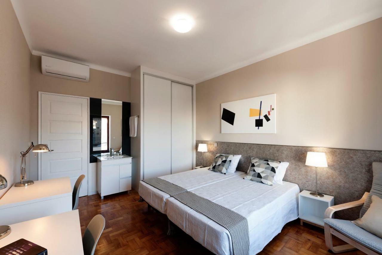Ateneu Guesthouse Порту Экстерьер фото