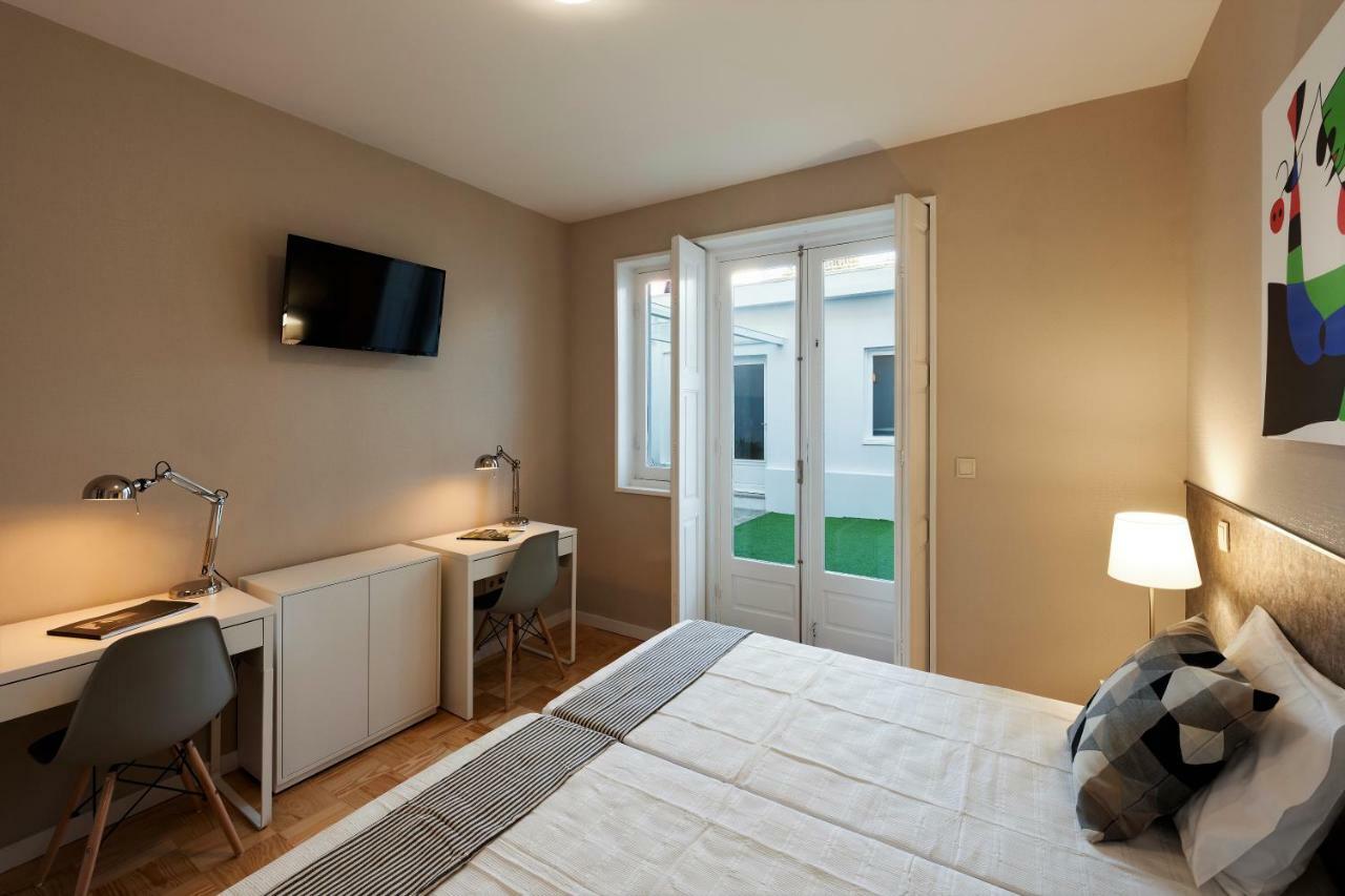 Ateneu Guesthouse Порту Экстерьер фото